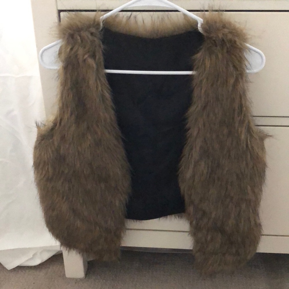 Fur vest